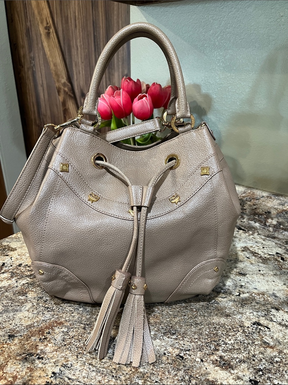 MCM leather 2 way Stylish Drawstring Bucket Bag - Picture 1 of 14